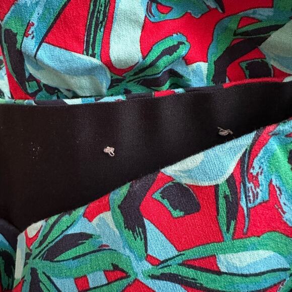 Soft Surroundings Superla Stretch Pull-On Kalea Straight Leg Crop Pants Colorful - Picture 5 of 6